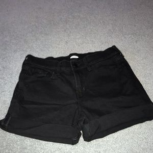 🖤Black size 4 women’s shorts!🖤